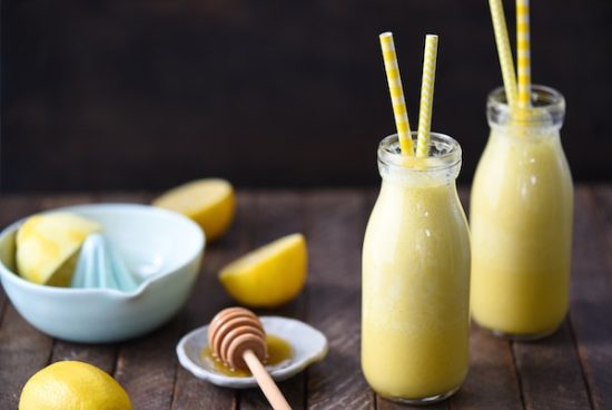 Sunshine-in-a-Bottle-Lemon-Smoothie-3-600×401